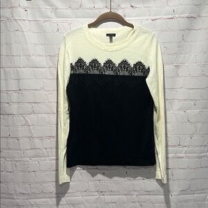 Talbots Black and Cream Lace Lightweight Crewneck Sweater Woman’s Size Medium